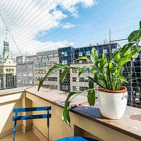 Appartement Elegant 2 - Bedroom With Balcony And Parking Prague