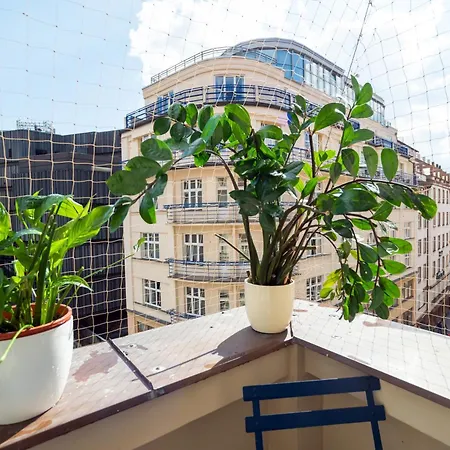 Elegant 2 - Bedroom With Balcony And Parking * Prague